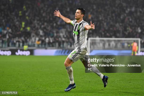 Cristiano Ronaldo of Juventus celebrates after his goal of 2-1 during the Serie A match between Juventus and Genoa CFC at Allianz Stadium on October...