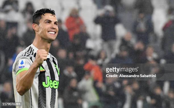 2,996 Cristiano Ronaldo Smile Photos and Premium High Res Pictures - Getty  Images