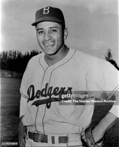 Pitcher Don Newcombe of the Brooklyn Dodgers poses for a portrait circa 1950's.