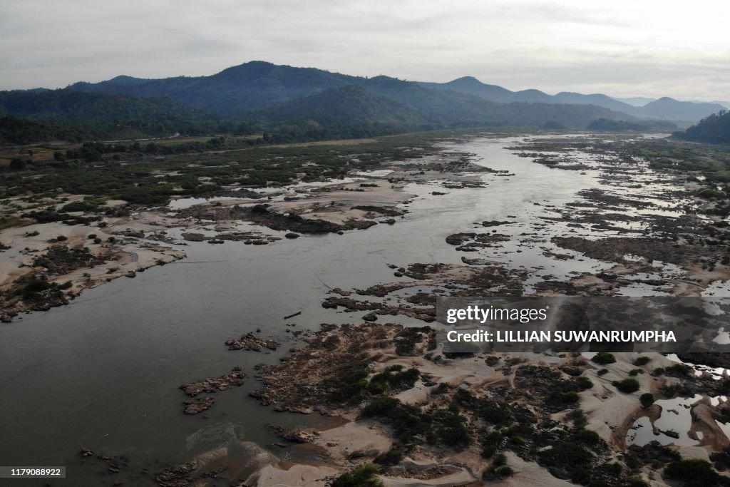 TOPSHOT-THAILAND-LAOS-ENVIRONMENT-DAMS-MEKONG