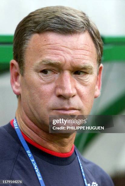 Spanish coach Javier Clemente looks on, 24 June at the Felix Bollaert stadium in Lens, northern France, during the 1998 Soccer World Cup group D...