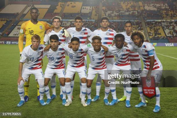 The starting lineup of USA before the FIFA U-17 World Cup Brazil 2019 group D match between United States and Japan at Estadio Kleber Andrade on...