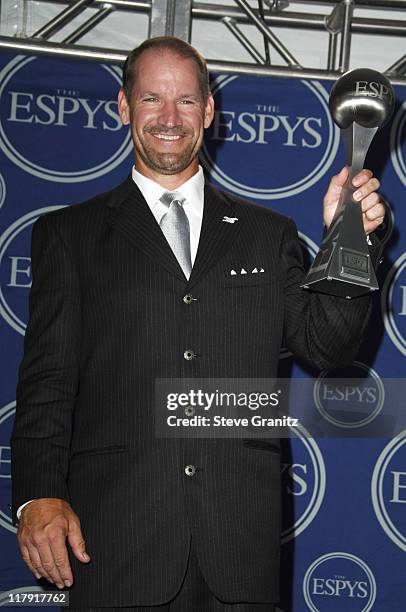 Bill Cowher of Pittsburgh Steelers, winner of Best Team and Best Coach awards