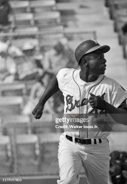 Milwaukee Braves Hank Aaron in action, running bases during spring training game at West Palm Beach Municipal Stadium. West Palm Beach, FL 3/21/1964...