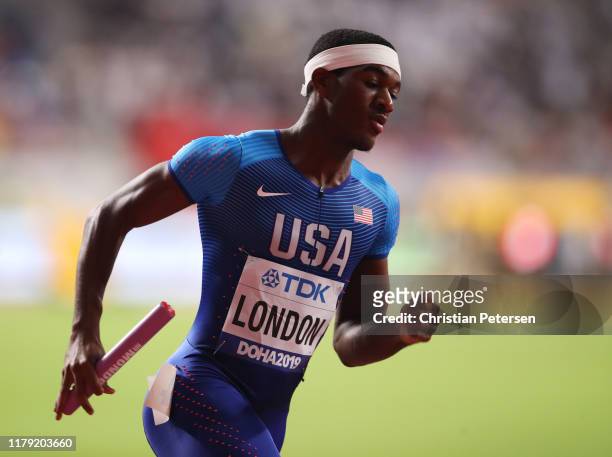 Wilbert London of the United States competes in the Men's 4x400 metres relay heats during day nine of 17th IAAF World Athletics Championships Doha...