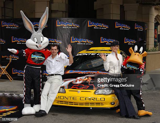 Jeff Gordon and Jenna Elfman during Jeff Gordon and Jenna Elfman Team Up to Unveil a Race Car, Pace Car and Spy Car at Warner Bros. Studios in...