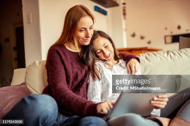 mother and daughter time - 12 13 years stock pictures, royalty-free photos & images