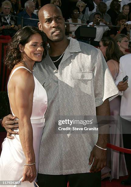 Gary Payton and wife Monique during 2004 ESPY Awards - Arrivals at Kodak Theatre in Hollywood, California, United States.