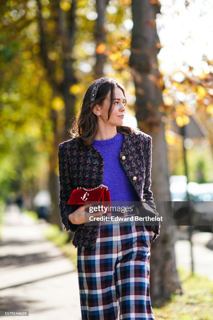 Street Style : Paris Fashion Week - Womenswear Spring Summer 2020 : Day Nine