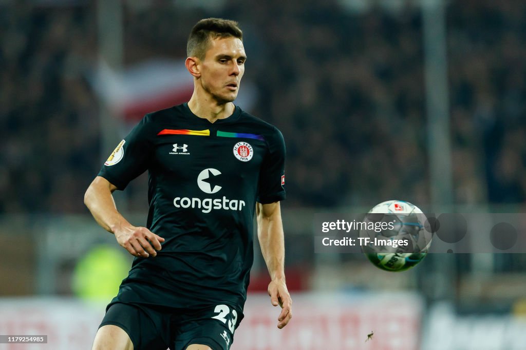 FC St. Pauli v Eintracht Frankfurt - DFB Cup