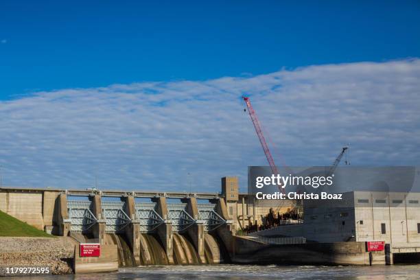 red rock dam - pella stockfoto's en -beelden