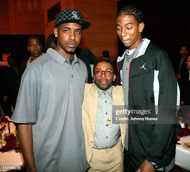 Spike Lee with Team Jordan Basketball Players during Michael Jordan... News  Photo - Getty Images