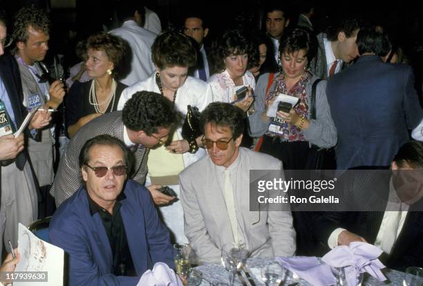 Jack Nicholson, Warren Beatty and Donald Trump during Mike Tyson vs Michael Spinks Fight at Trump Plaza - June 27, 1988 at Trump Plaza in Atlantic...
