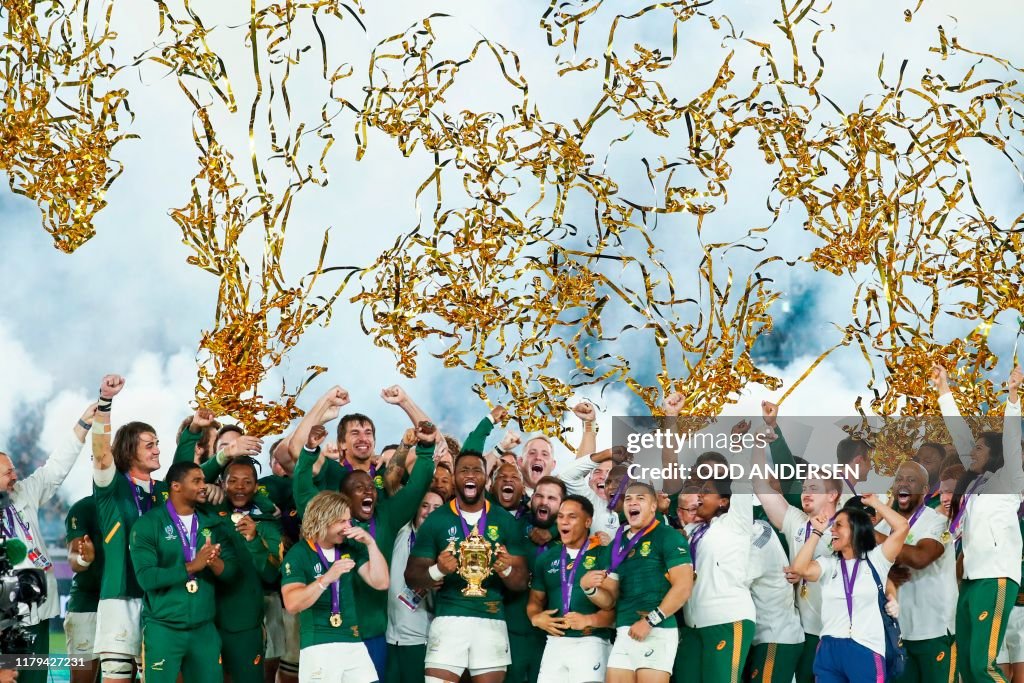 RUGBYU-WC-2019-MATCH48-ENG-RSA-PODIUM