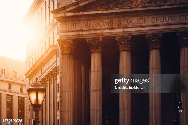 new york county supreme court - us supreme court building stockfoto's en -beelden
