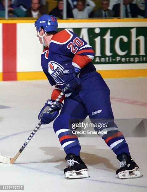 David Oliver of the Edmonton Oilers skates against the Toronto Maple Leafs during NHL game action on December 23, 1995 at Maple Leaf Gardens in...