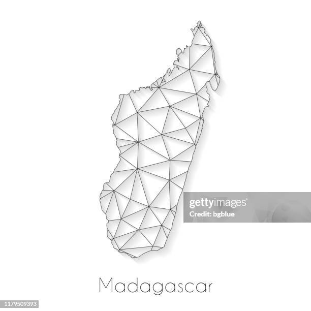 stockillustraties, clipart, cartoons en iconen met madagascar kaart verbinding-netwerk mesh op witte achtergrond - antananarivo