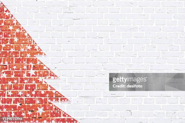 25 Ilustraciones de Christmas Tree Red Wall - Getty Images