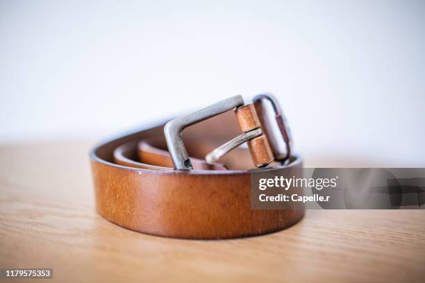 textile, mode : ceinture en cuir marron - leather belt stock-fotos und bilder