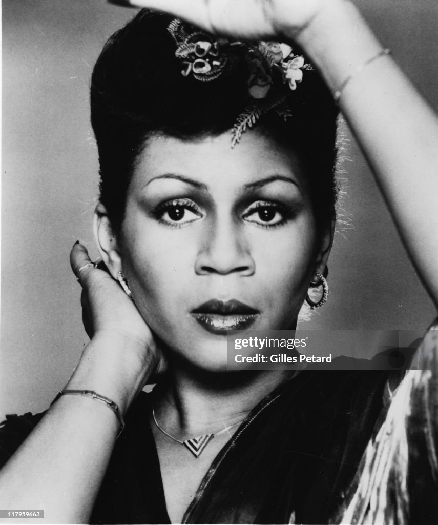 Minnie Rippleton Photo Minnie Riperton poses for a studio portrait, USA, 1975. Nachrichtenfoto ...
