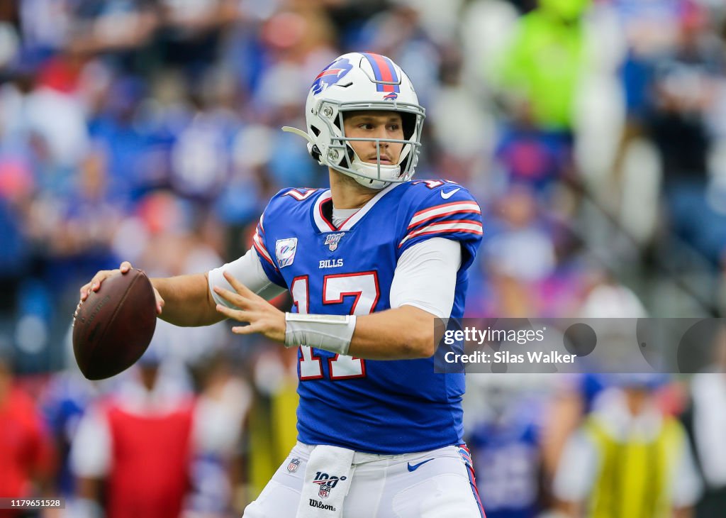 Buffalo Bills v Tennessee Titans