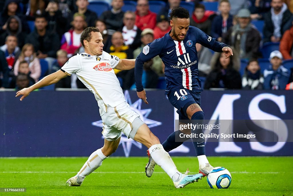 Paris Saint-Germain v Angers SCO - Ligue 1