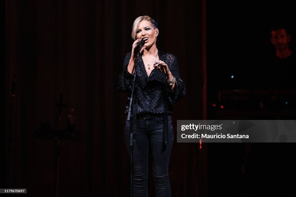 Dido Raso Dido performs live on stage at Unimed Hall on November 2, 2019 in Sao ...