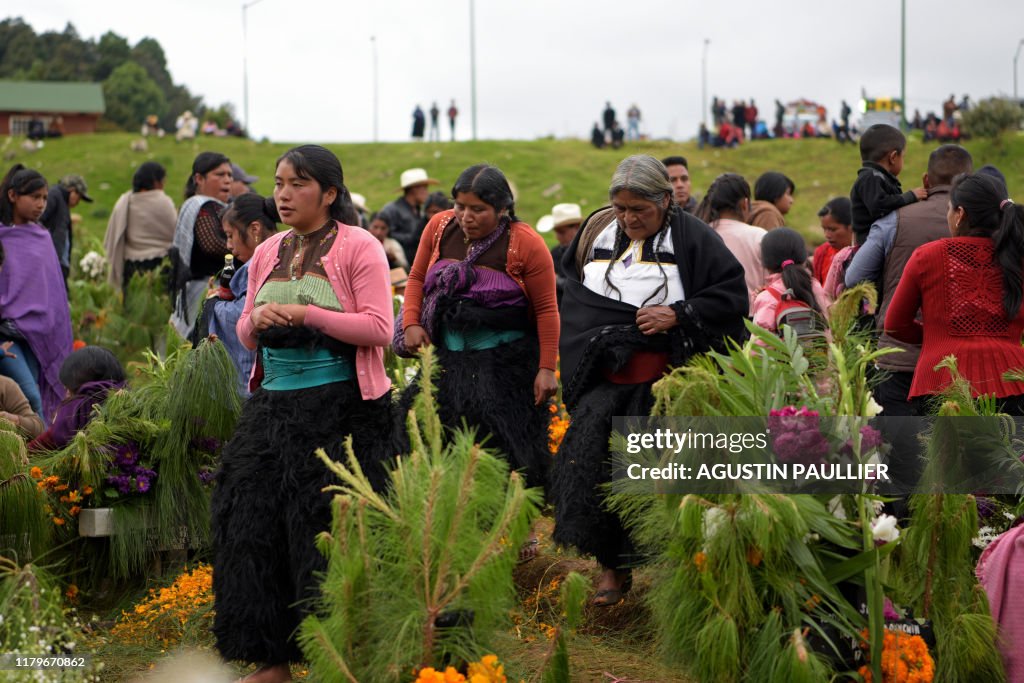 MEXICO-CULTURE-HOLIDAY-RELIGION-DIA DE MUERTOS