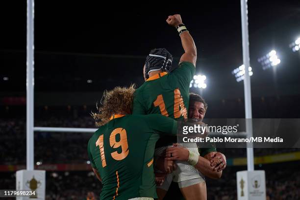 Players of South Africa celebrates a try during the Rugby World Cup 2019 Final between England and South Africa at International Stadium Yokohama on...