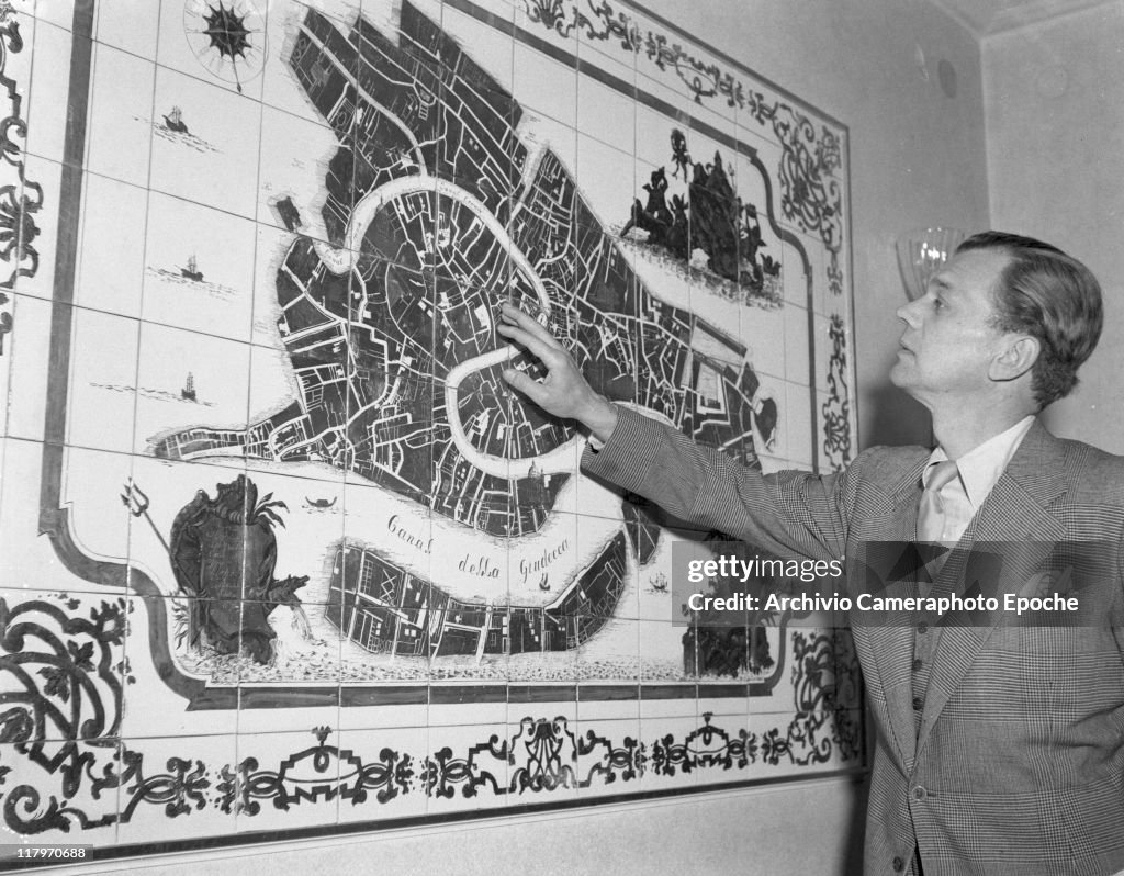 Pointing The Map