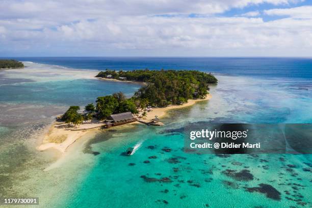 aerial view of erakor island in port vila, vanuatu - port vila foto e immagini stock