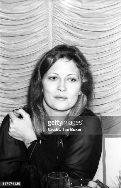 At the St. Regis Hotel, American actress Faye Dunaway attends a benefit dinner and screening of her film 'Voyage of the Damned' , New York, New York,...