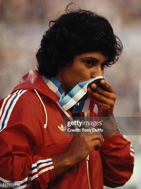 Fatima Whitbread of Great Britain kissing her silver medal after the Women's Javelin event at the IAAF World Championships in Athletics on 13th...