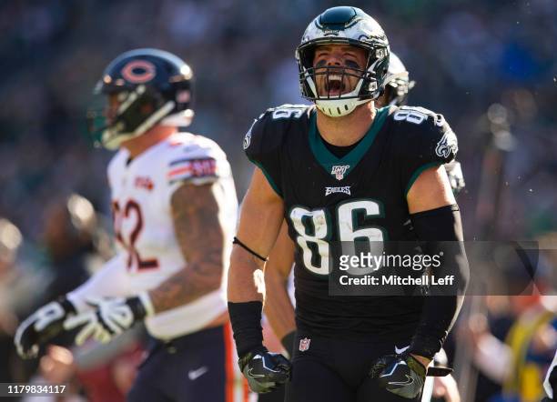 Zach Ertz of the Philadelphia Eagles reacts in front of Brent Urban of the Chicago Bears in the first quarter at Lincoln Financial Field on November...