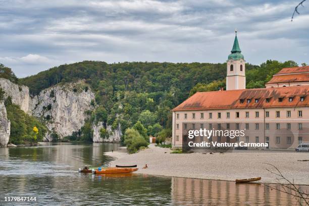 weltenburg abbey (kloster weltenburg), germany - danube river fotografías e imágenes de stock