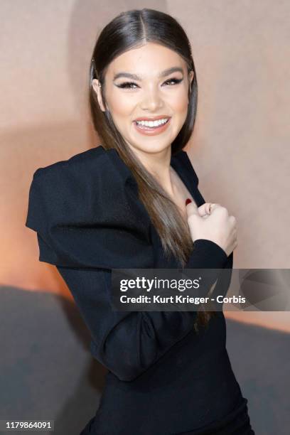 Hailee Steinfeld photographed at the premiere of 'Bumblebee' at the Sony Center on December 3, 2018 in Berlin, Germany.