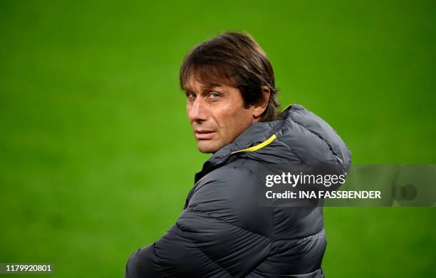 Inter Milan's Italian head coach Antonio Conte oversees a training session on the eve of the UEFA Champions League Group F football match BVB...