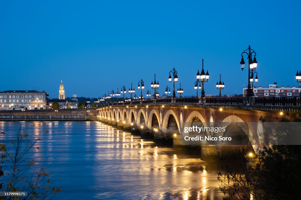 Le Pont de Pierre at night (French Bridge in Bordeaux)