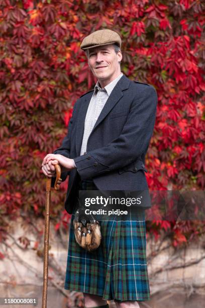 retrato de un escocés - scottish culture fotografías e imágenes de stock