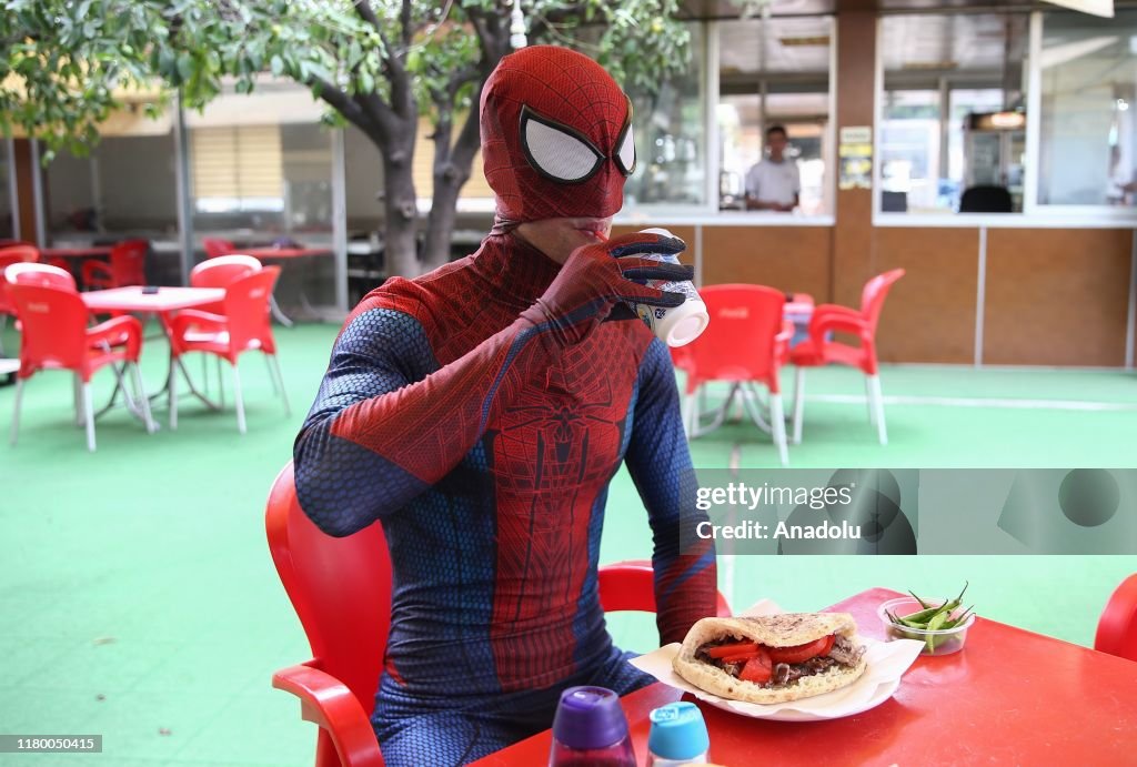 Turkish man's Spider-Man performance in Turkey's Antalya