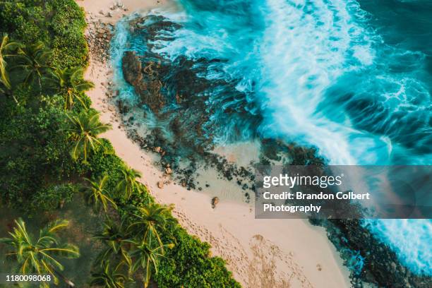 oahu landscape, drone photography - drone point of view beach stock pictures, royalty-free photos & images