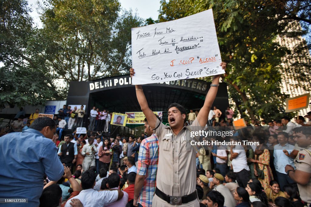 Delhi Police Protest At PHQ Over Clash With Lawyers