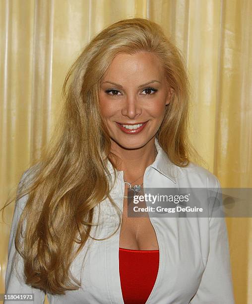 2,158 Cindy Margolis Photos & High Res Pictures Getty Images