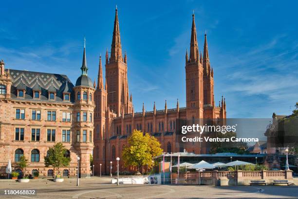 marktkirche church in wiesbaden, germany - wiesbaden stock-fotos und bilder
