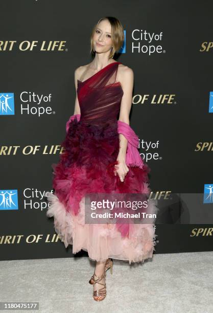 Taryn Southern attends the City Of Hope's Spirit of Life 2019 Gala held at The Barker Hanger on October 10, 2019 in Santa Monica, California.