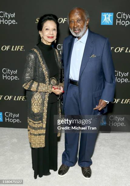 Jacqueline Avant and Clarence Avant attend the City Of Hope's Spirit of Life 2019 Gala held at The Barker Hanger on October 10, 2019 in Santa Monica,...