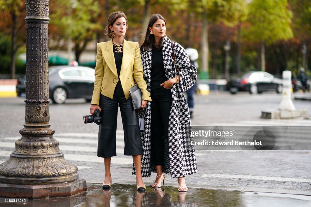 Street Style : Paris Fashion Week - Womenswear Spring Summer 2020 : Day Nine