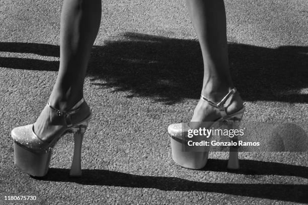 34 Drag Queen Legs Stock Photos, High-Res Pictures, and Images - Getty ...