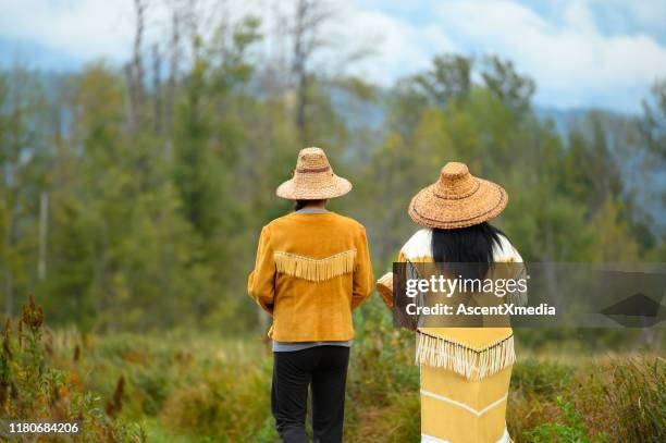 first nations canadian women - traditional clothing stock pictures, royalty-free photos & images