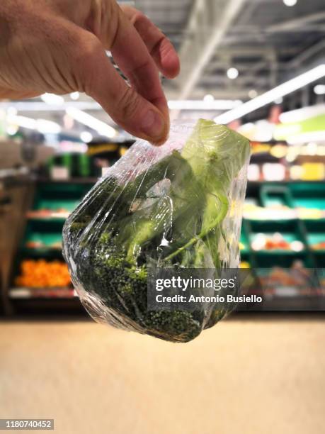 Wrapped Broccoli Broccoli Display Store Photos and Premium High Res Pictures - Getty Images